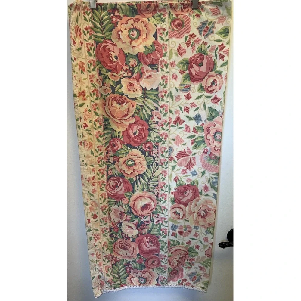 Vintage Collier Campbell Pair of King Pillowcases Mazurka Rose 1991 Cottage Core